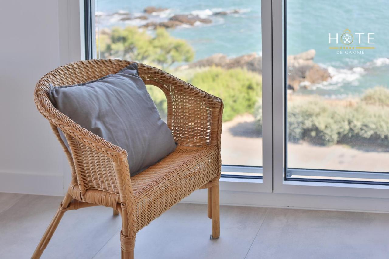 Appartement De Caractere, Superbe Vue Mer 280° La Chaume 외부 사진