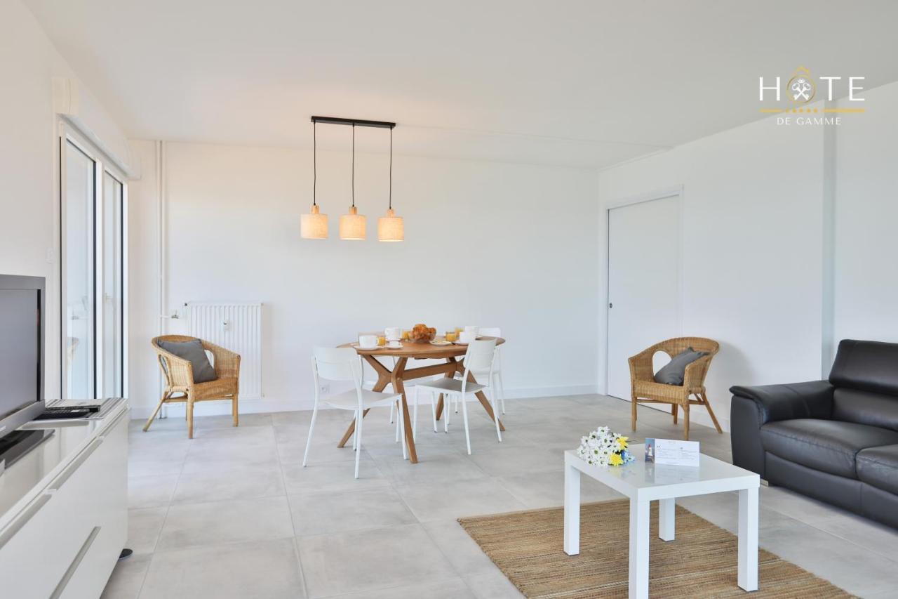Appartement De Caractere, Superbe Vue Mer 280° La Chaume 외부 사진