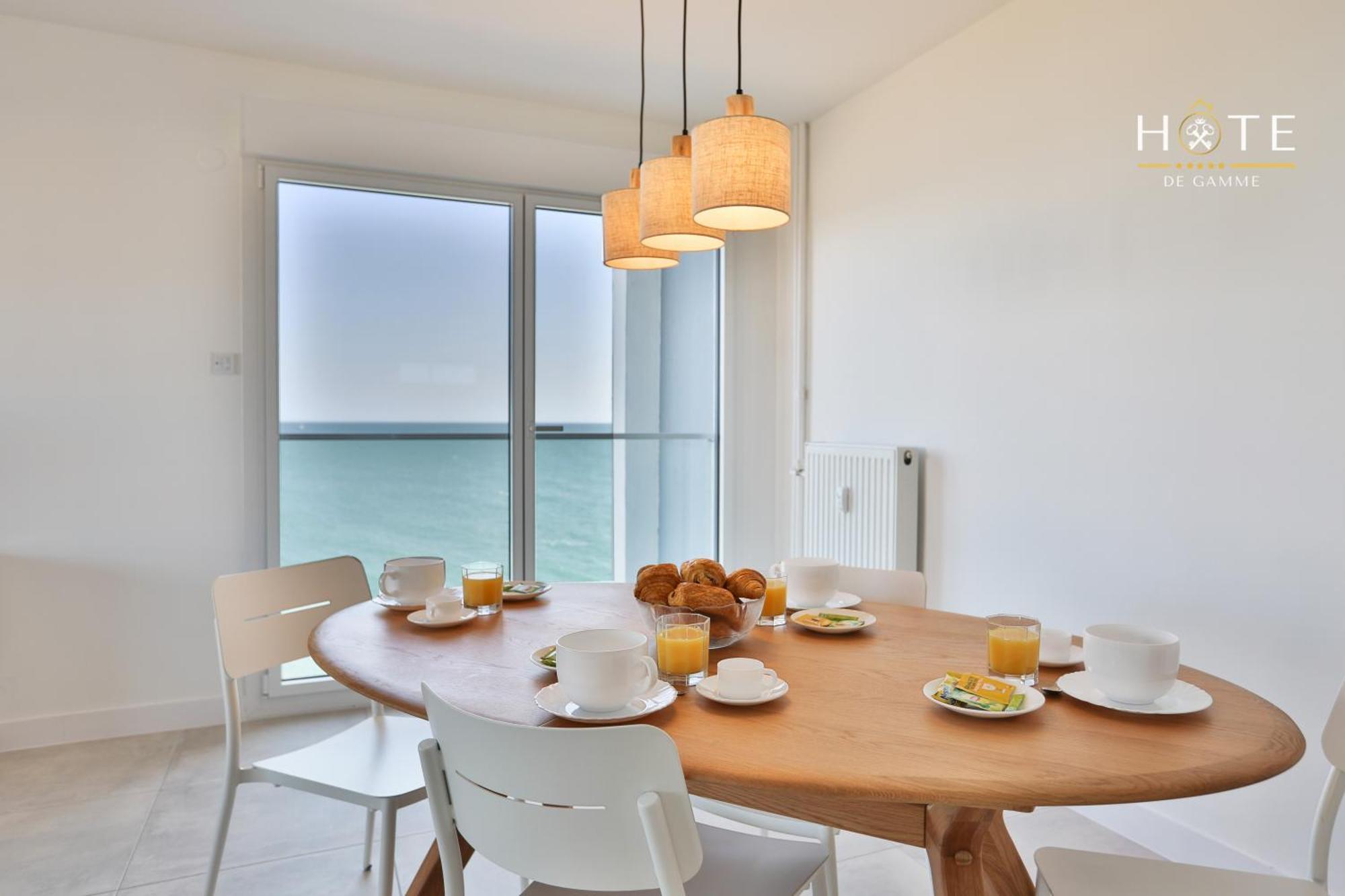 Appartement De Caractere, Superbe Vue Mer 280° La Chaume 외부 사진